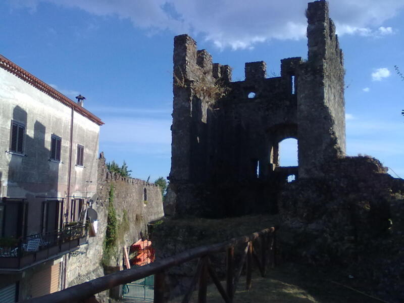 Policastro, Defensive Walls